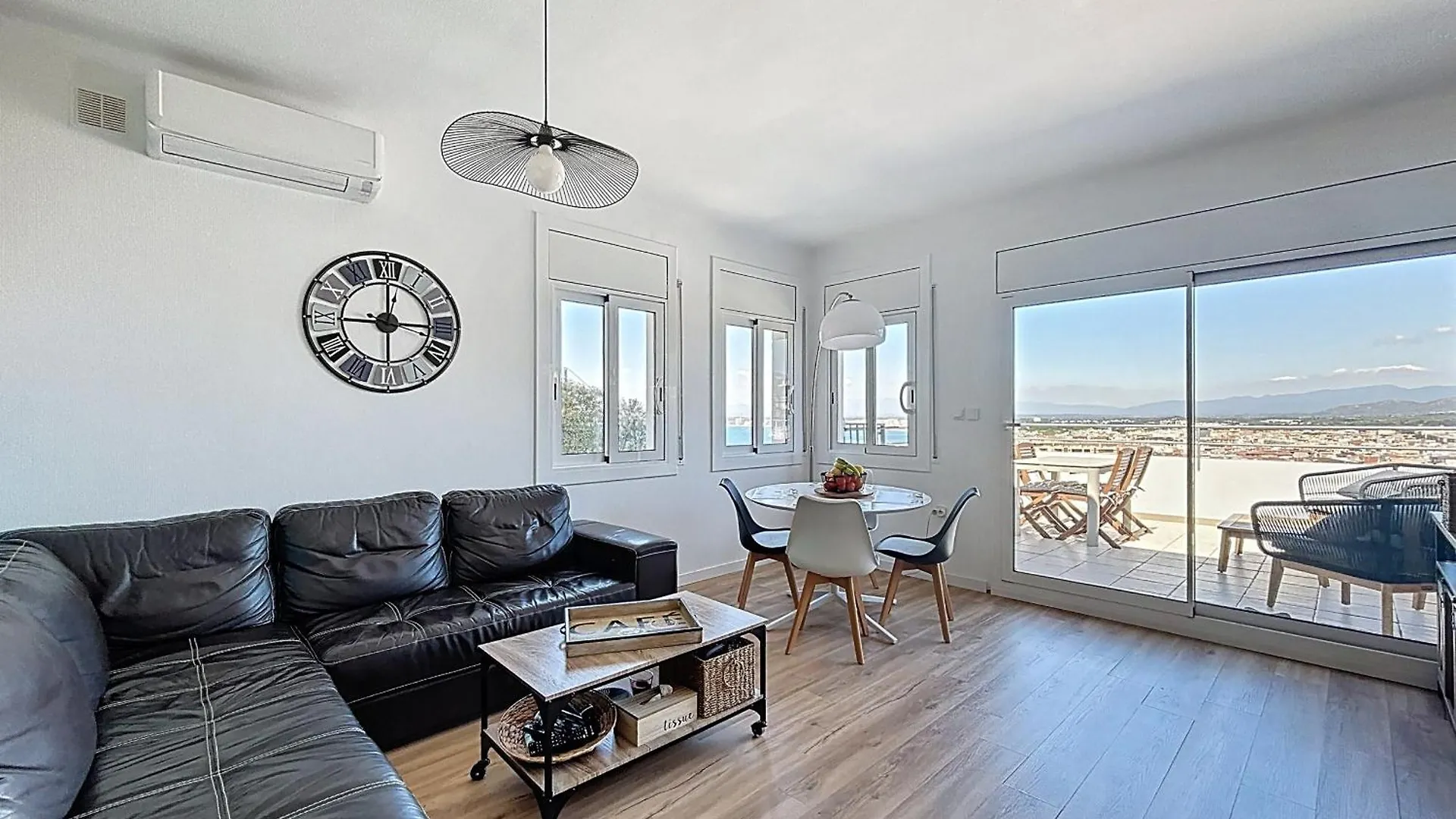 Bonrepos - Magnifique Appartement Vue Mer ロザス アパート